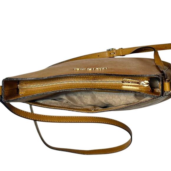 Michael Kors Jet Set Large Crossbody Messenger Bag Saffiano Leather Amber Yellow - Picture 4 of 14